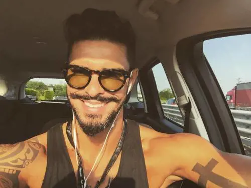 Paura per Cristian Gallella: malore in discoteca