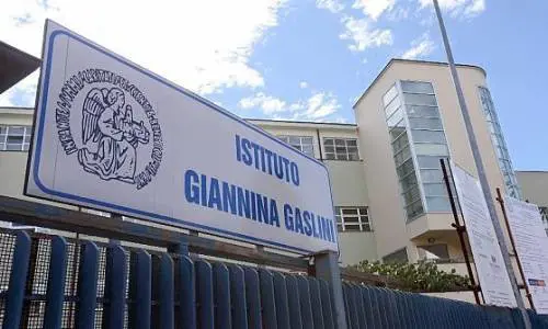 Bambina in rianimazione a causa della dieta vegana