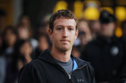 Mark Zuckerberg porta in tribunale gli abitanti di un'isola delle Hawaii
