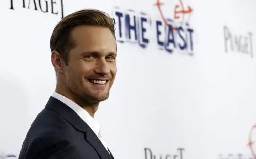 Alexander Skarsgård: "Fantastiche le mie scene gay"