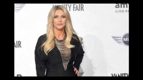 Paola Ferrari appoggia l’azione di Trump in Iran: "Finalmente qualcuno con le p..."