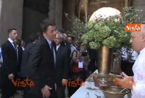 Renzi vuole gli spaghetti. Ma ​Mentana: "Sei a dieta..."