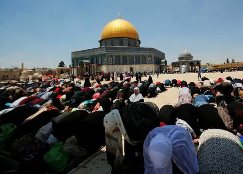 Disprezza la Costituzione, imam espulso