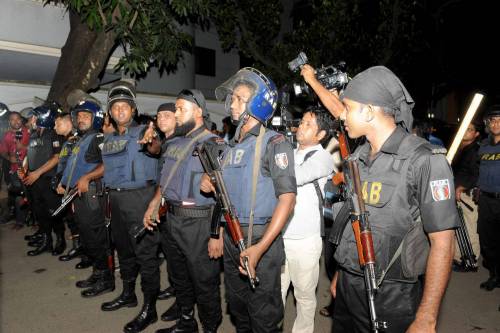 L'assalto dell'Isis a Dacca e le falle nella prevenzione