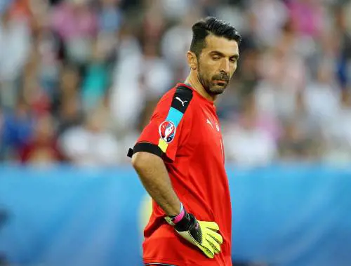 Il Fatto contro Buffon dopo la partita con la Germania: "Bambino di dieci anni"