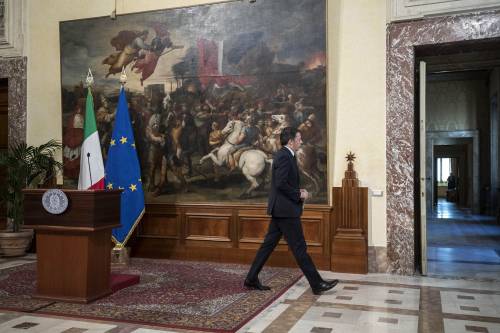 Banche, svelati i piani di Renzi: "È pronto a sfidare Bruxelles"