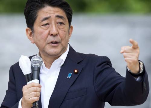 Gli elettori con Abe: piace la sua fermezza con la Corea del Nord