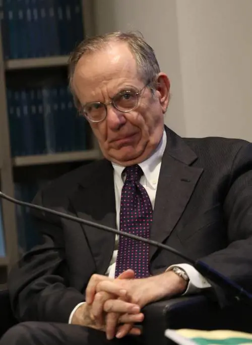 Padoan: "Per Mps né soldi pubblici, né bail-in"