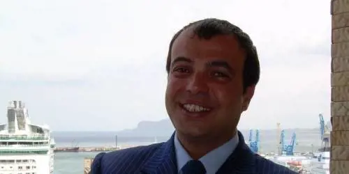 Report indaga sulla sua carriera alle Poste. E Alfano jr diffida la Gabanelli