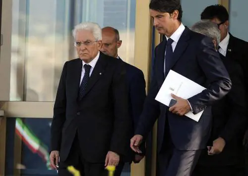 Matarella al rientro delle vittime della strage di Dacca