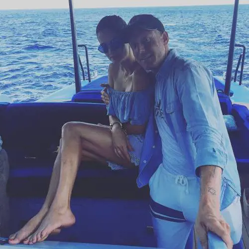 Lapo e Shermine: le foto più belle della vacanza a Capri