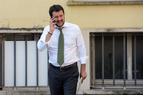 Nigeriano ucciso, Salvini condanna il killer. Ma per la sinistra non è abbastanza