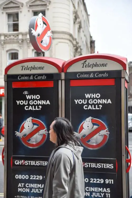"Chi chiamerai?" Una cabina telefonica per i Ghostbusters