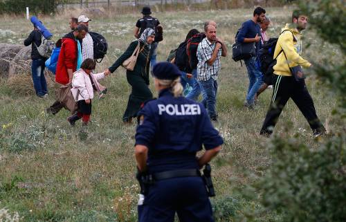 Germania, i migranti diventano poliziotti