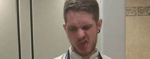Accusato di "taroccare" i piatti vegani: chef licenziato dal ristorante dell'hotel
