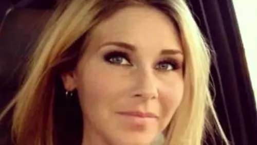 Condannata la mamma a "luci rosse": sesso con gli amici della figlia di 16 anni