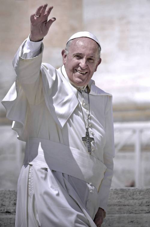 Papa Francesco: "Dio si trova nei profughi che tutti vogliono cacciare"
