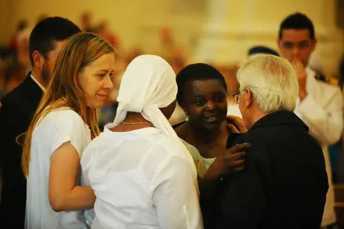 Fermo, i funerali di Emmanuel E la Kyenge attacca "chi usa il razzismo per i voti"