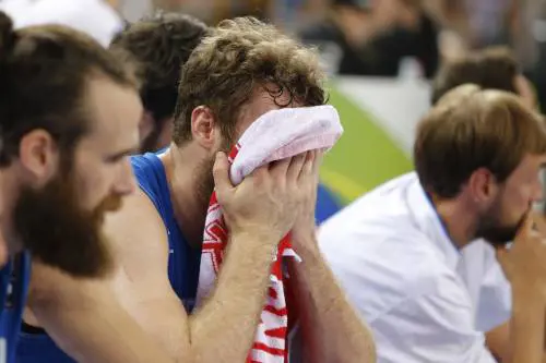Nicolò Melli in lacrime a fine partita
