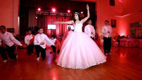 Real Time sdogana in Italia il fenomeno della Quinceañera