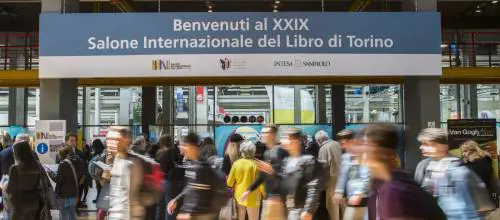 Torino, chiusa l'inchiesta sul Salone del Libro: gli indagati sono 29. Tra loro anche Fassino