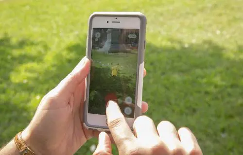 Pokemon GO, arrivano le finte app che bloccano lo smartphone e rubano credito