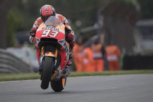 Prove di sfratto per Lorenzo a casa Marquez