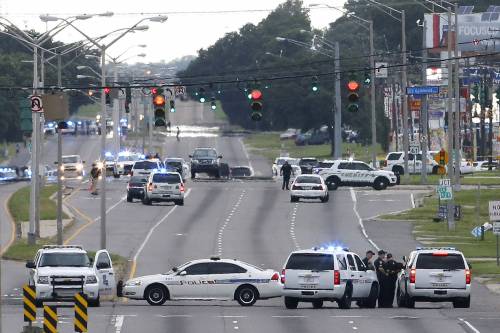 Ancora spari sulla polizia Usa: 3 agenti morti a Baton Rouge