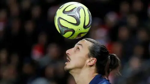 Ibrahimovic risponde a Cantona: "Lui è il re? Io sarò il Dio di Manchester"