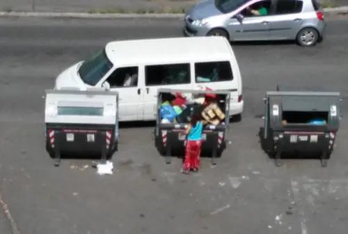 Elba, i sindaci cacciano i rom "Via tutti i nomadi dall'isola"