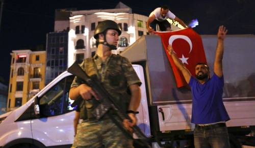 Nato, militari e Erdogan: tre piste del golpe turco
