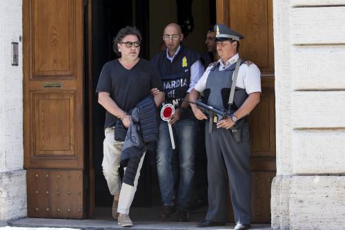 Ricucci arrestato: fatture falsificate per un milione di euro