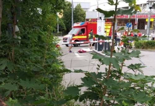 Germania, sparatoria a Monaco in un centro commerciale: almeno 9 i morti