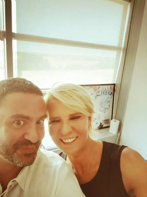 La foto di Maria De Filippi che scatena i dubbi dei fan