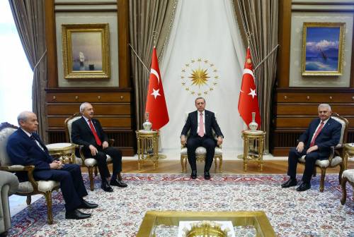 Leader opposizione turca sfugge a un attentato Il doppio fronte di Ankara