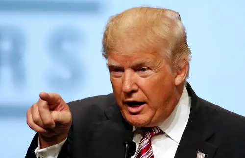 Trump avvicina la Russia: "Sì a Crimea e via le sanzioni contro Mosca"