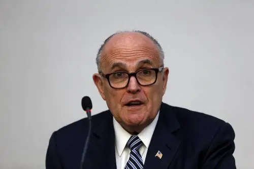 "Ha già fatto troppi errori. Ora è la volta di Donald"
