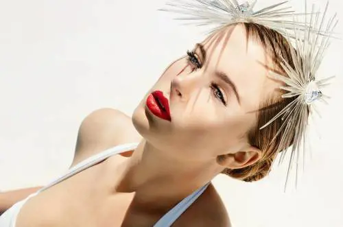 Ireland Baldwin completamente nuda