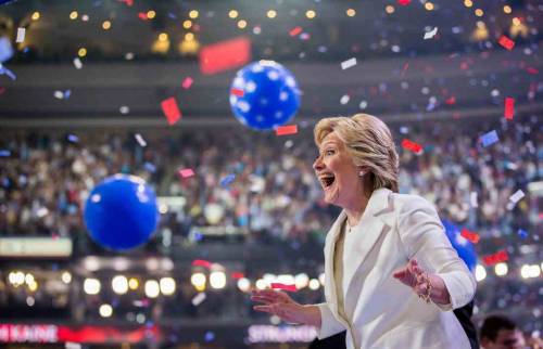 La grande festa di Hillary a Philadelphia