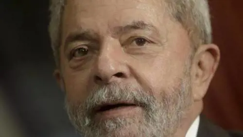 Lula sul banco degli imputati per corruzione e riciclaggio
