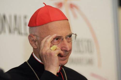 Genova, cardinal Bagnasco: "La Chiesa apre le porte a tutti"
