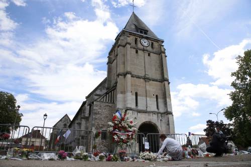 La chiesa di Saint-Etienne-du-Rouvray oggi è rimasta chiusa per permettere ai fedeli di partecipare alla messa di Rouen