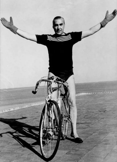 "Caro Ciano, toglietemi l'umiliante qualifica di confinato"