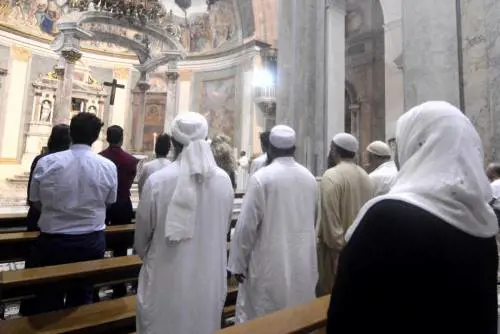 I cattolici non sono benvenuti: schiaffo della Grande Moschea