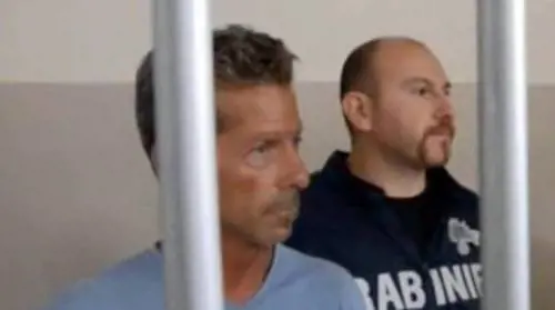 I legali di Bossetti attaccano: "Il cadavere è stato rimaneggiato"