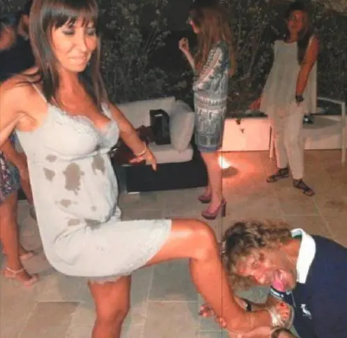 Foto con il legale di un indagato: censurata la pm