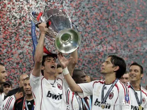Milan, 30 anni di successi con Berlusconi