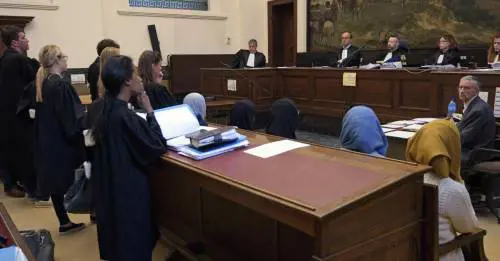 Belgio, la "madre del jihad" in libertà grazie a un cavillo giudiziario