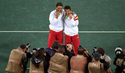 Rio 2016, l'Italia del tennis è out. Nadal vince l'oro ed entra nella storia