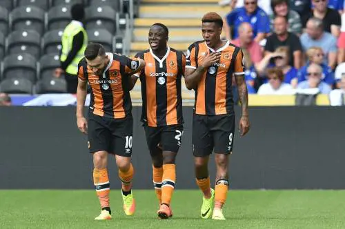 Premier League, gol in doppia rovesciata come nel cartone animato Holly e Benji